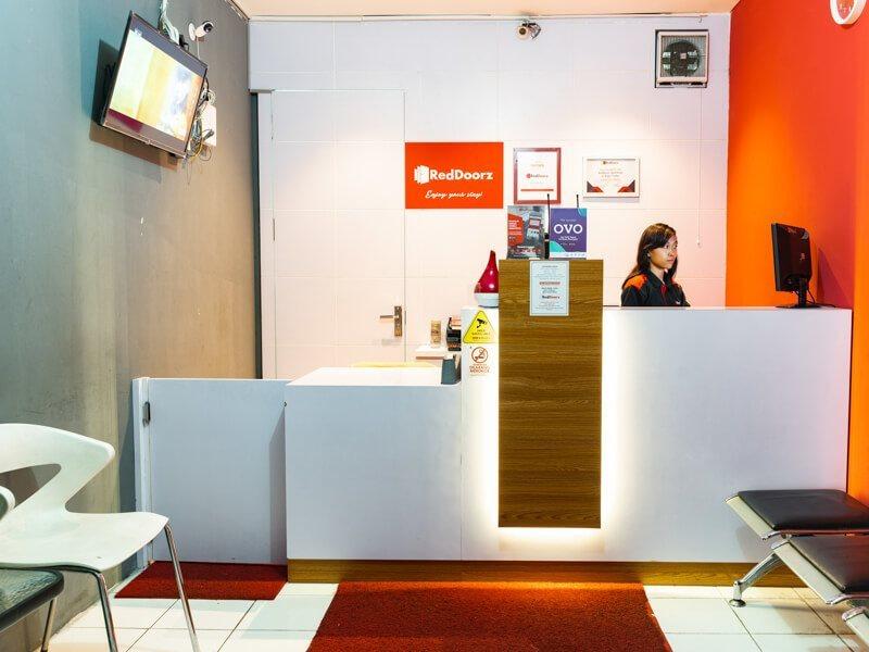 Reddoorz Apartment At Bogor Valley Extérieur photo